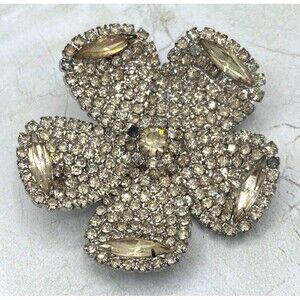 Vintage Weiss‎ Clear Rhinestone Dimensional Flower Brooch Signed Silver-Tone EUC